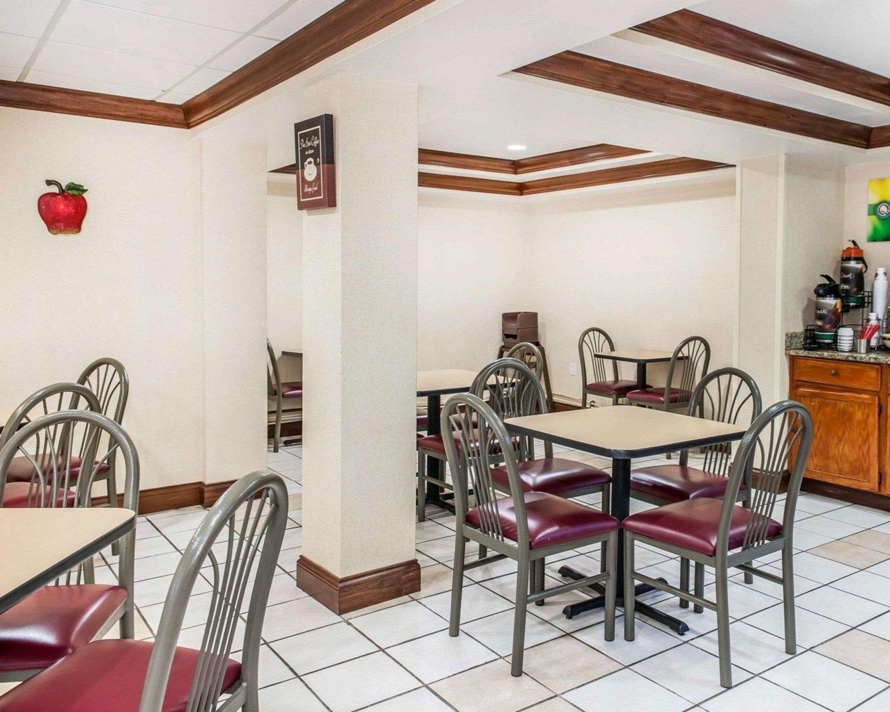 Quality Inn South Indianapolis Exterior photo